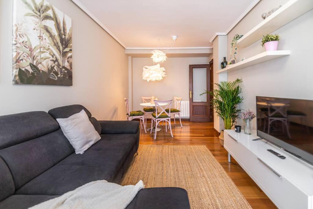 Piso De Diseno En El Casco Antiguo Apartment Кастро-Урдиалес Екстериор снимка